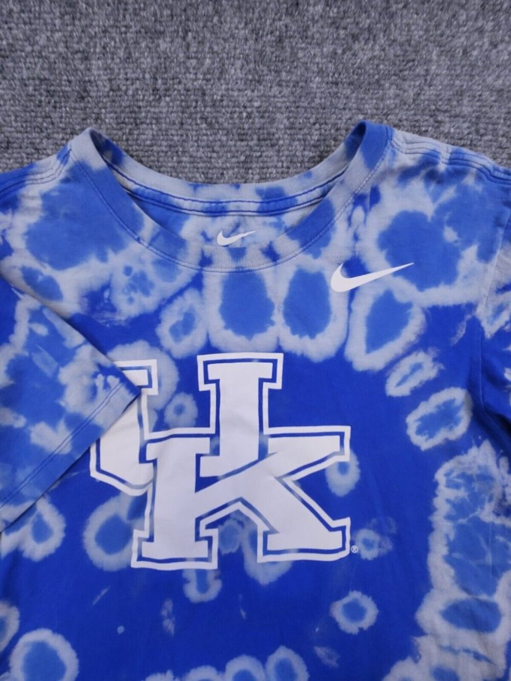 The Nike Tee Athletic Cut Blue Tie Dye Shirt Short Sleeve University Of Kentucky